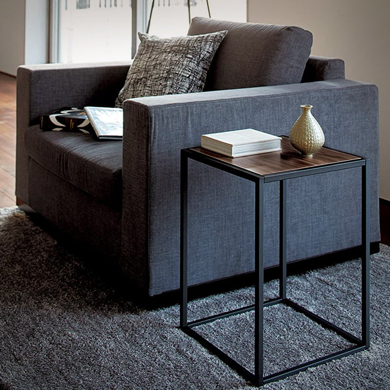 Mesa adicional cuadrada metal negro y madera nogal Yamazaki